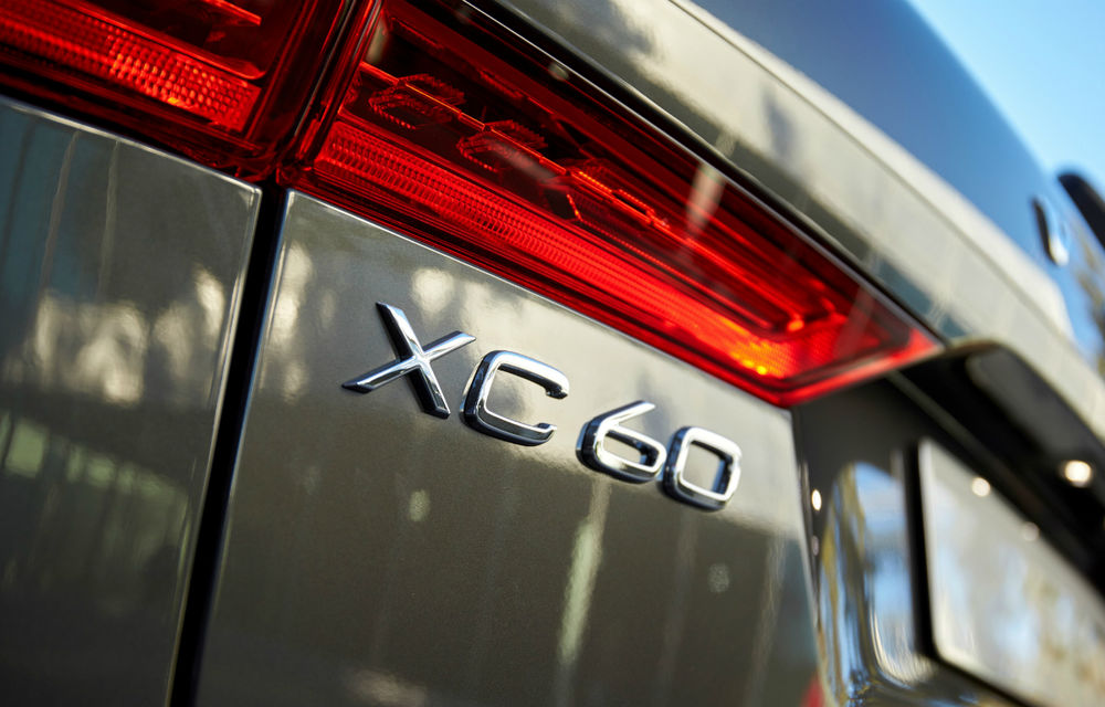 A doua generație Volvo XC60 a ajuns în România. Prețurile încep de la 45.900 de euro - Poza 2