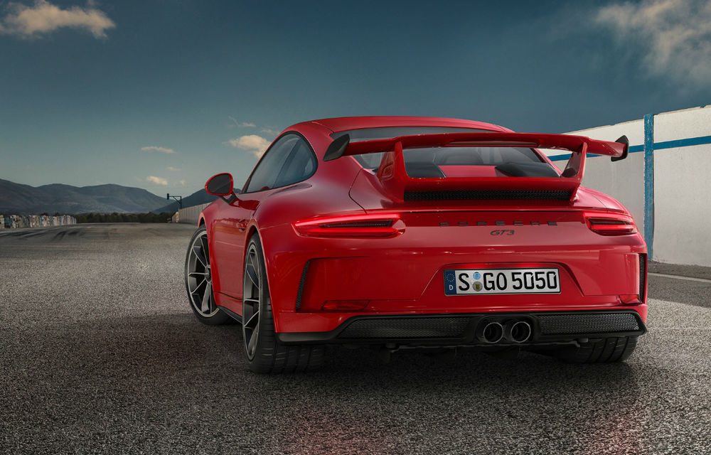 Porsche 911 GT3 facelift: motor de 4.0 litri și 500 CP disponibil cu cutie de viteze manuală - Poza 2