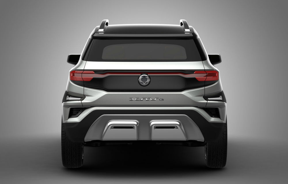 Conceptul Ssangyong XAVL anunță noul Rexton și vine cu airbag-uri inedite: unul exterior pentru pietoni și unul central, între șofer și pasager - Poza 2