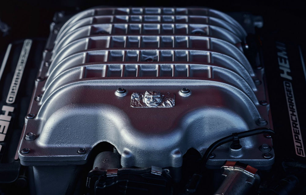 Până unde poate merge nebunia americanilor? Dodge Challenger SRT Demon este cea mai rapidă mașină din lume - Poza 2