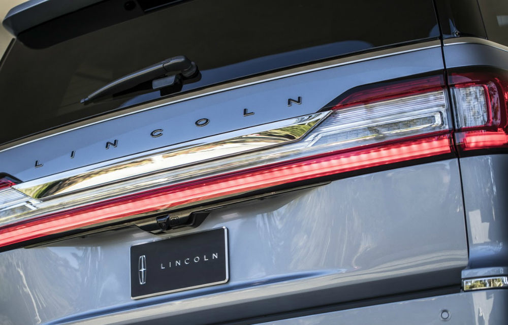 Lincoln Navigator se va putea bate din nou cu Cadillac Escalade: tehnologie de top furnizată de Ford și un motor de 450 de cai putere - Poza 2