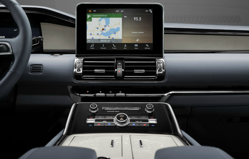 Lincoln Navigator se va putea bate din nou cu Cadillac Escalade: tehnologie de top furnizată de Ford și un motor de 450 de cai putere - Poza 2