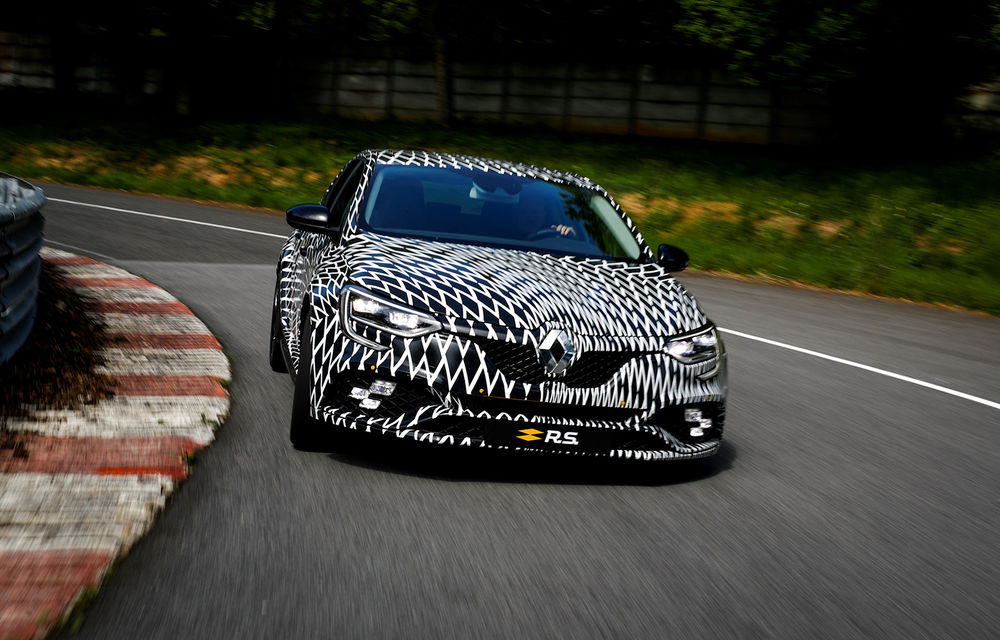 Renault Megane RS a debutat camuflat la Monaco. Noua generație va avea opțiunea unei transmisii automate EDC - Poza 2