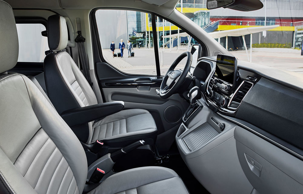 Ford Tourneo Custom: shuttle pentru 9 pasageri cu scaune rabatabile în format conferință - Poza 2