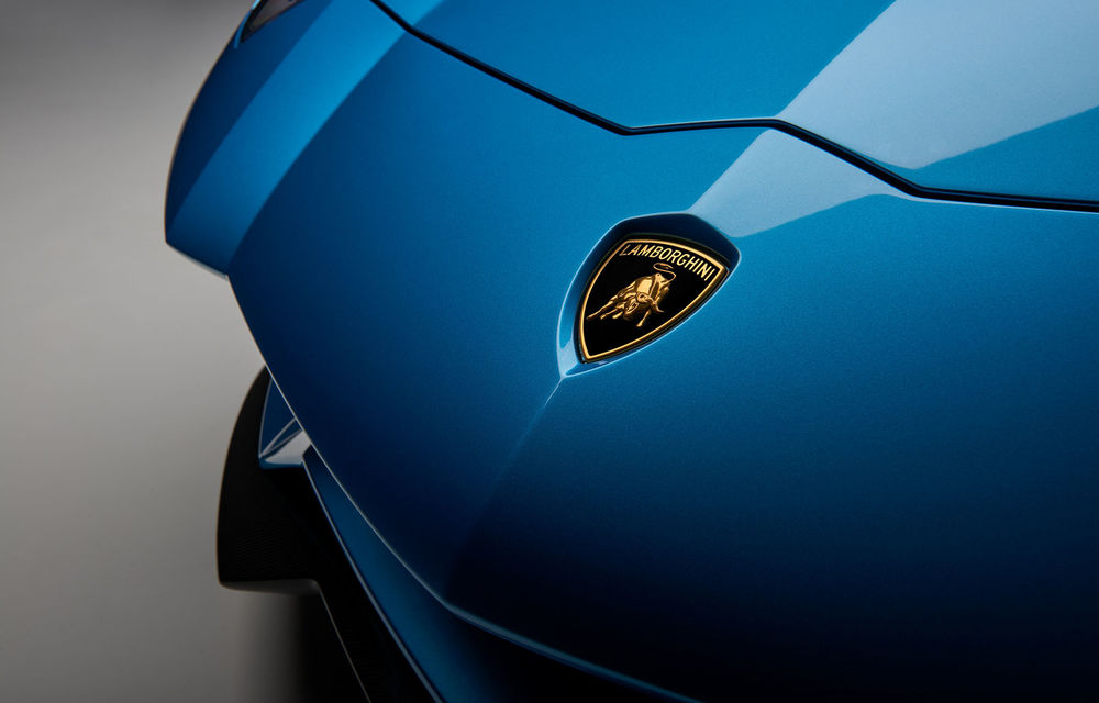 Lamborghini prezintă noul Aventador S Roadster: 740 CP și 3.0 secunde pentru 0-100 km/h (UPDATE FOTO) - Poza 12