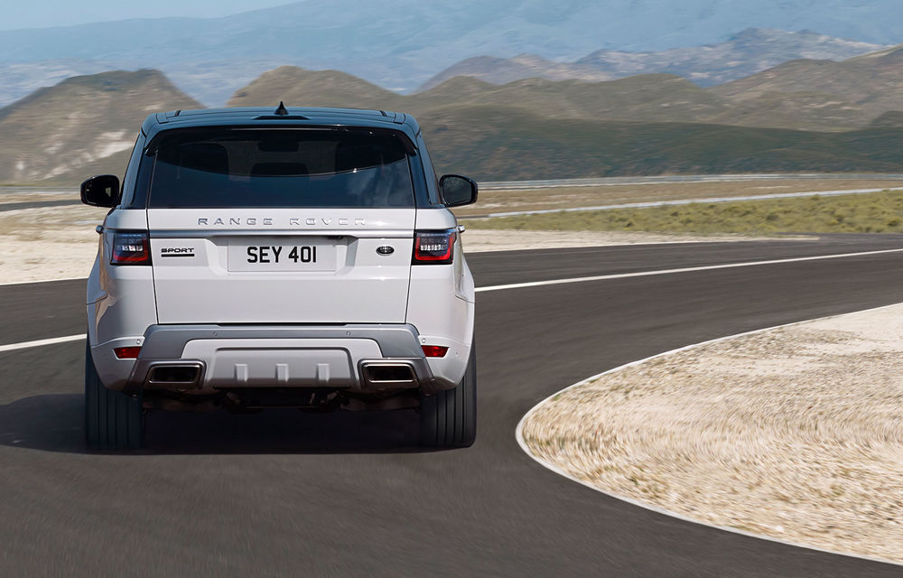 Range Rover Sport facelift: primul plug-in hybrid din istoria Land Rover are 400 CP, iar versiunea de top SVR ajunge la 575 CP - Poza 2