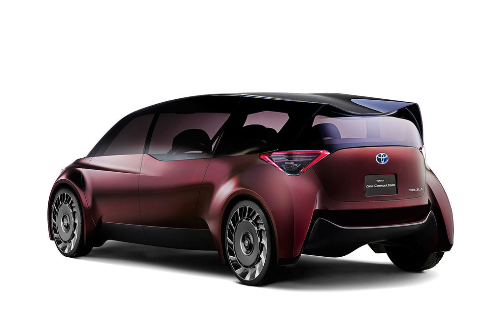 Toyota Fine-Comfort Ride: concept cu alimentare cu hidrogen și autonomie de 1.000 de kilometri - Poza 2