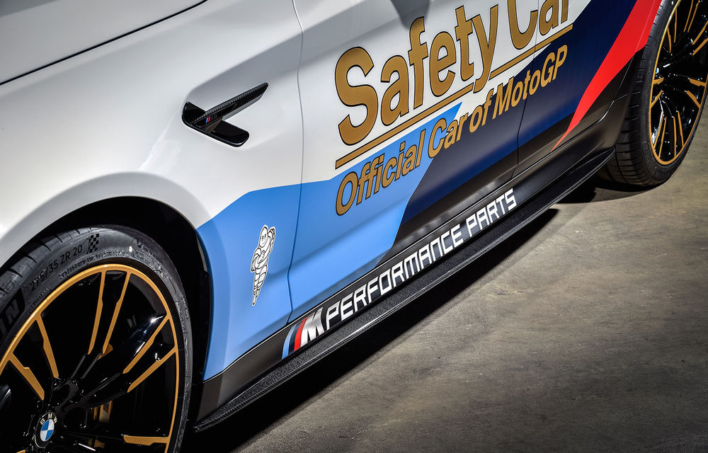 Noul BMW M5 ajunge în MotoGP: sedanul de performanță îmbracă haine de safety car - Poza 2