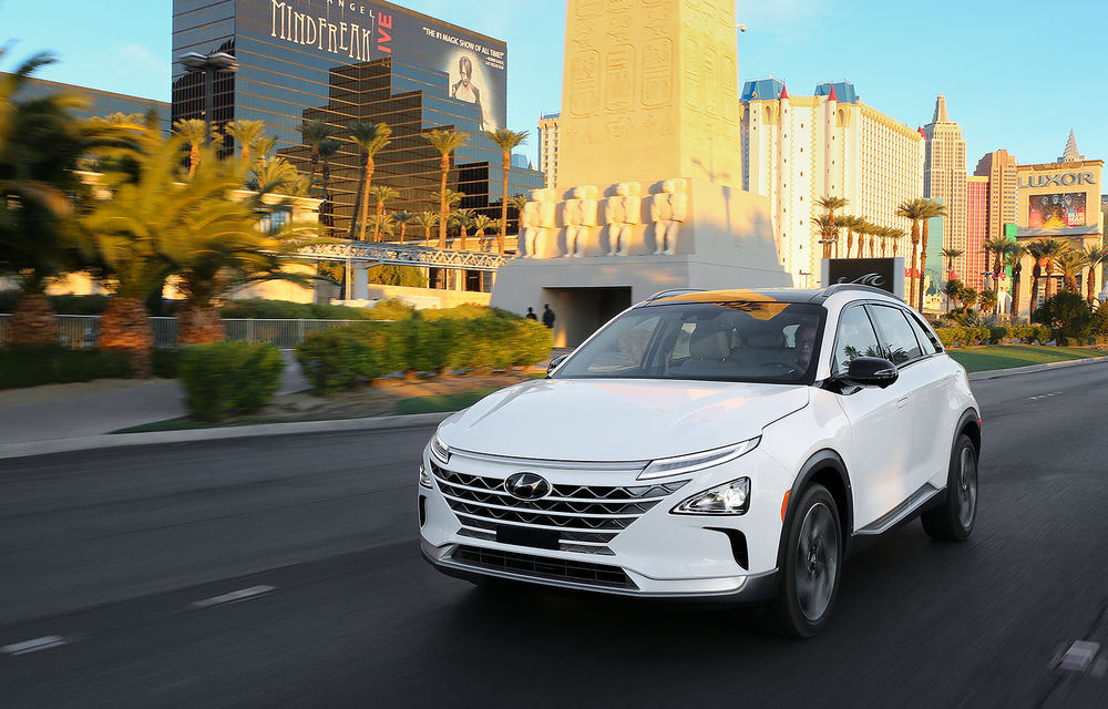 Hyundai Nexo este numele noului SUV electric pe hidrogen al mărcii coreene: autonomie de până la 800 de kilometri - Poza 2
