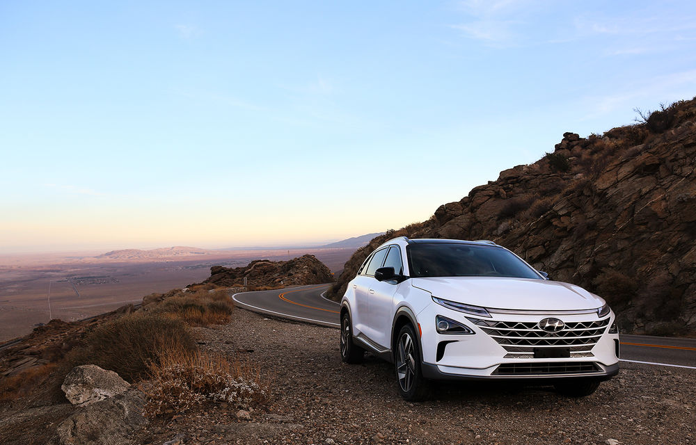 Hyundai a testat noul model pe hidrogen Nexo cu funcții autonome: mașina a mers singură pe autostradă aproape 200 de kilometri cu 110 km/h - Poza 2