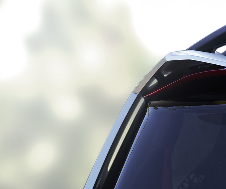 Nissan Xmotion: conceptul care anticipează lansarea unui SUV compact cu 6 locuri - Poza 2