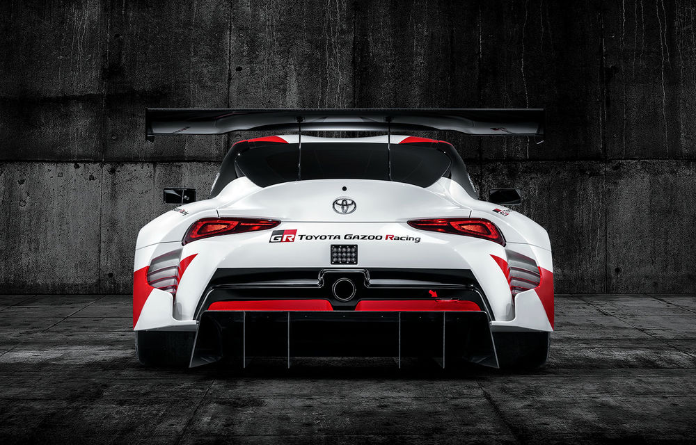Versiunea de serie a lui Toyota GR Supra Racing va debuta în prima parte a anului viitor: modelul ar putea folosi un motor cu șase cilindri în linie - Poza 2