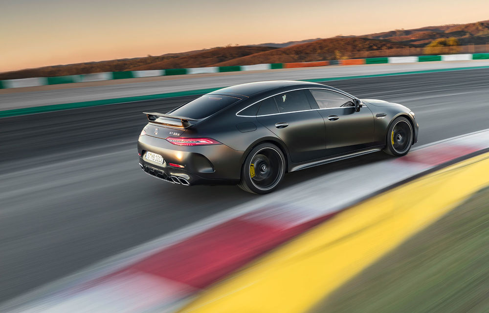 Prețuri pentru versiunea cu patru uși a lui Mercedes-AMG GT în România: rivalul lui Porsche Panamera pleacă de la 99.000 de euro - Poza 2