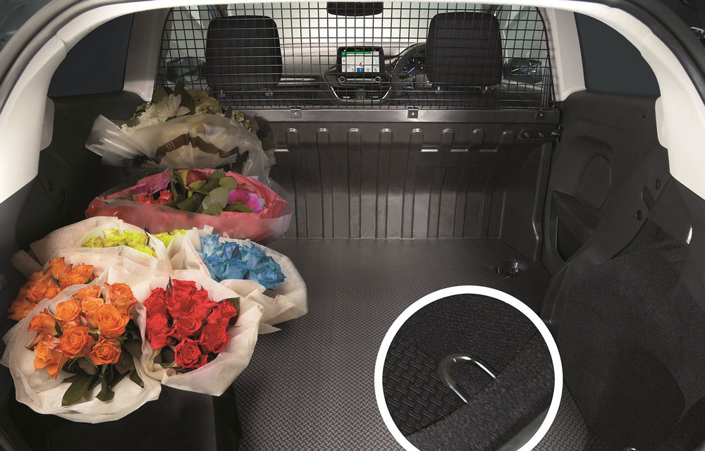 Ford a lansat noul Fiesta Van: modelul de clasă mică are două locuri și un volum de încărcare de 1.000 de litri - Poza 2