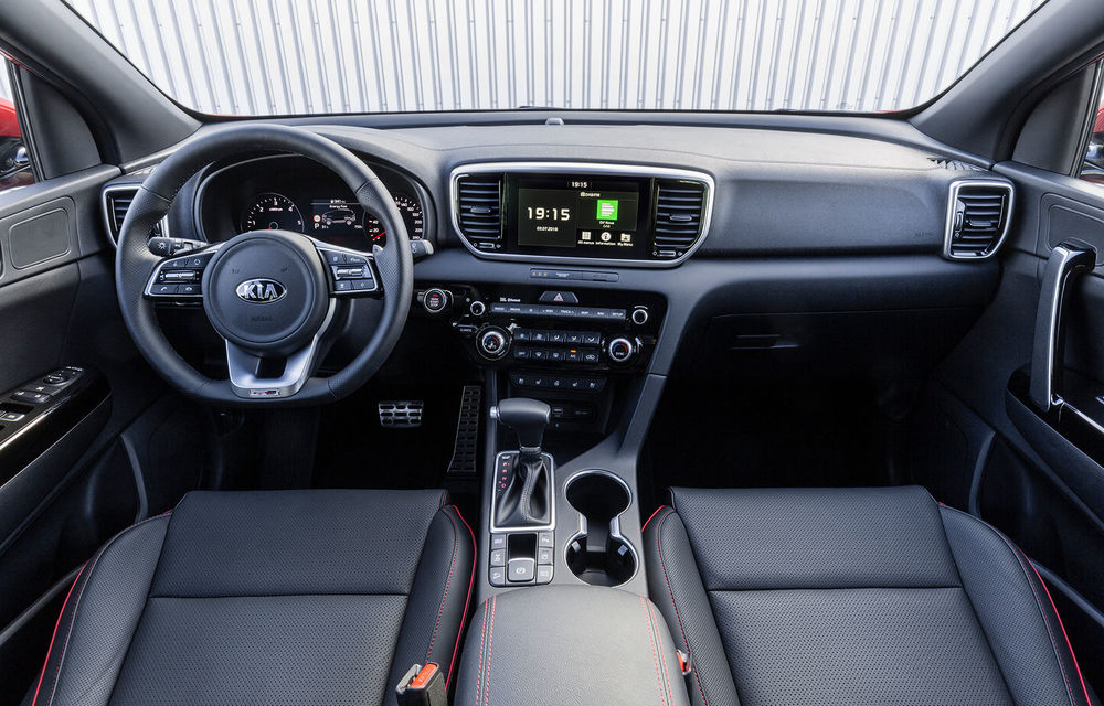 Kia Sportage facelift este aici: primul model Kia cu versiune micro-hibridă a primit și un nou motor diesel de 1.6 litri cu 115 CP sau 136 CP - Poza 2