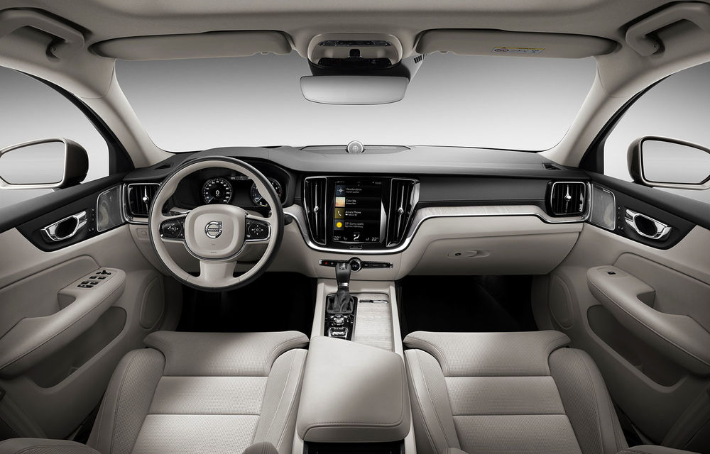 Volvo a început să importe în Europa noua generație S60: România, pe lista primelor 19 țări în care va fi comercializat rivalul lui BMW Seria 3 - Poza 2