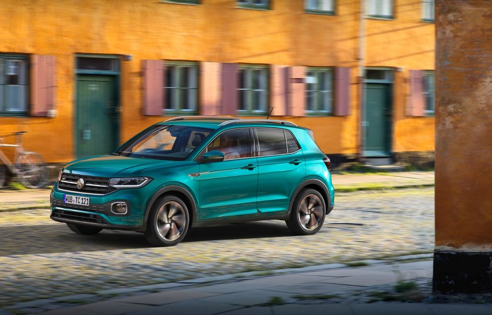 Volkswagen scoate în evidență atuurile lui T-Cross cu ajutorul unui teaser video: portbagaj de până la 455 de litri și sisteme de siguranță moderne - Poza 5