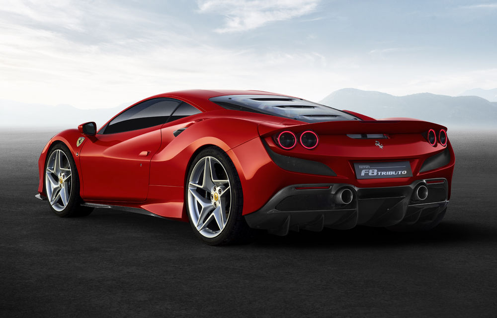 Ferrari F8 Tributo: înlocuitorul lui 488 GTB are motor turbo V8 de 3.9 litri și 720 de cai putere și ajunge la 100 km/h în 2.9 secunde - Poza 2