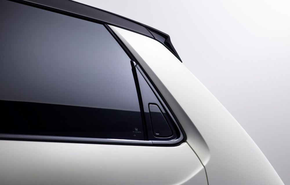 Update foto: Honda E Prototype, versiunea de pre-serie a primului model electric din gama niponilor: tablou de bord complet digital și autonomie de până la 200 de kilometri - Poza 2