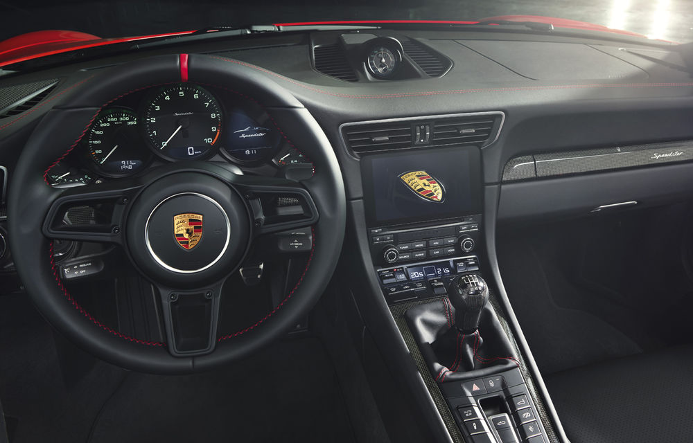 Porsche a prezentat versiunea de serie pentru 911 Speedster: motor pe benzină de 4.0 litri și peste 500 CP - Poza 2