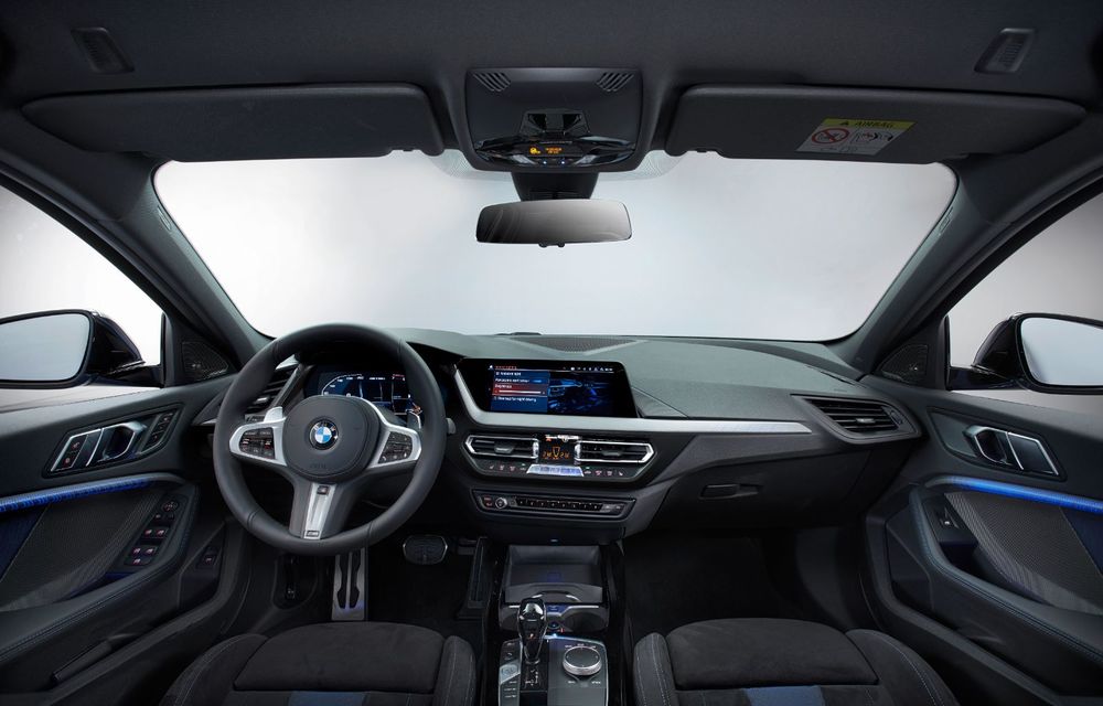 BMW a prezentat noul Seria 1 în România: interfață iDrive disponibilă în limba română și informații despre trafic în timp real. Preț de pornire de 27.600 de euro - Poza 53