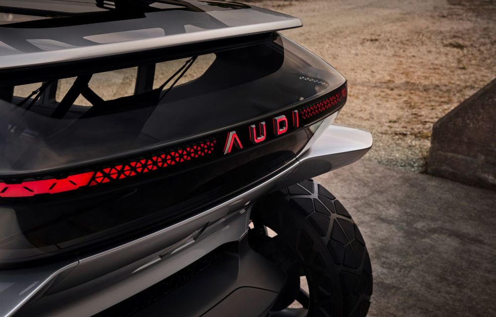 Conceptul Audi AI Trail quattro a fost expus la Frankfurt: prototipul electric cu autonomie de până la 500 de kilometri anticipează designul viitoarelor SUV-uri Audi - Poza 2