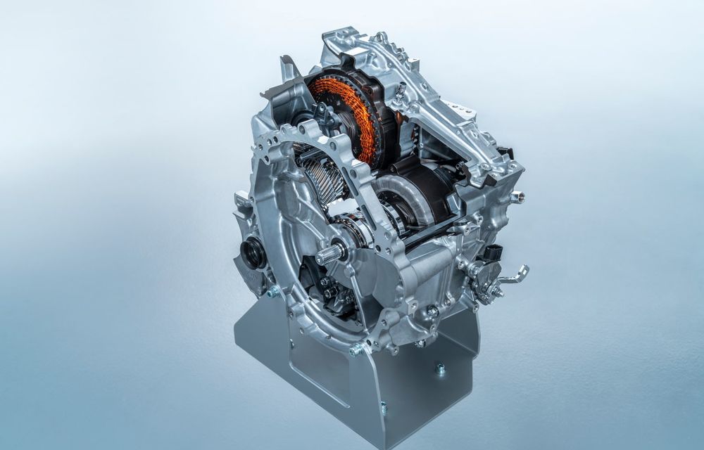 Toyota prezintă noua generație Yaris: design modern, dimensiuni mai mici, platformă nouă și sistem hibrid de 1.5 litri - Poza 2