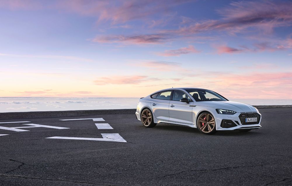 Îmbunătățiri pentru Audi RS5 Coupe și RS5 Sportback: cele două modele primesc o actualizare de design și tehnologii noi pentru interior - Poza 2