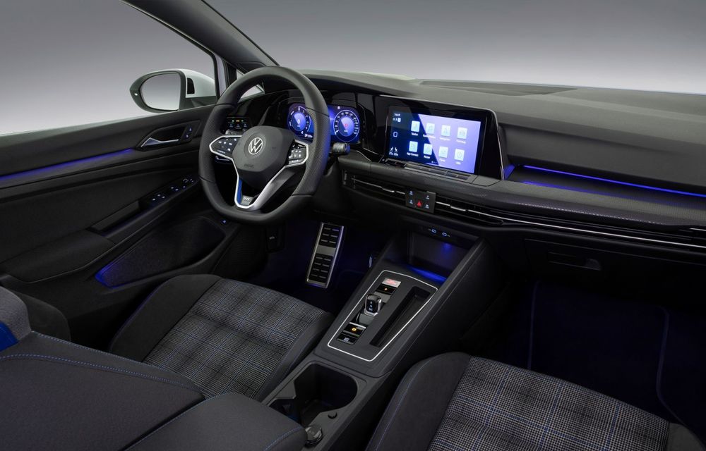 Volkswagen a prezentat noile Golf GTI, GTD și GTE: motoare cu puteri de până la 245 de cai și accesorii speciale pentru exterior și interior - Poza 2