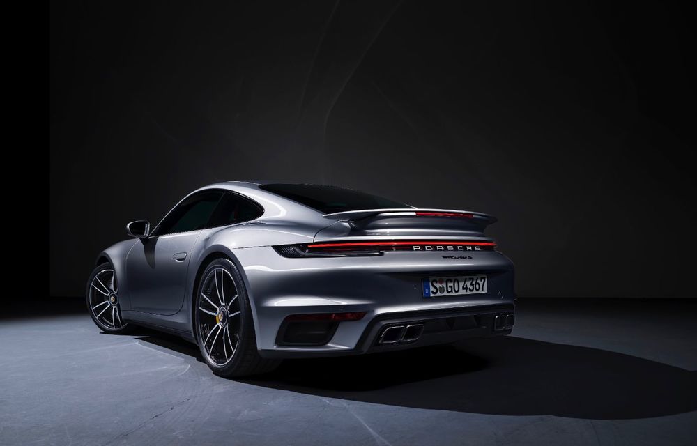 Atitudine de supercar: noul Porsche 911 Turbo S are 650 de cai putere și face 0-100 km/h în 2.7 secunde - Poza 2