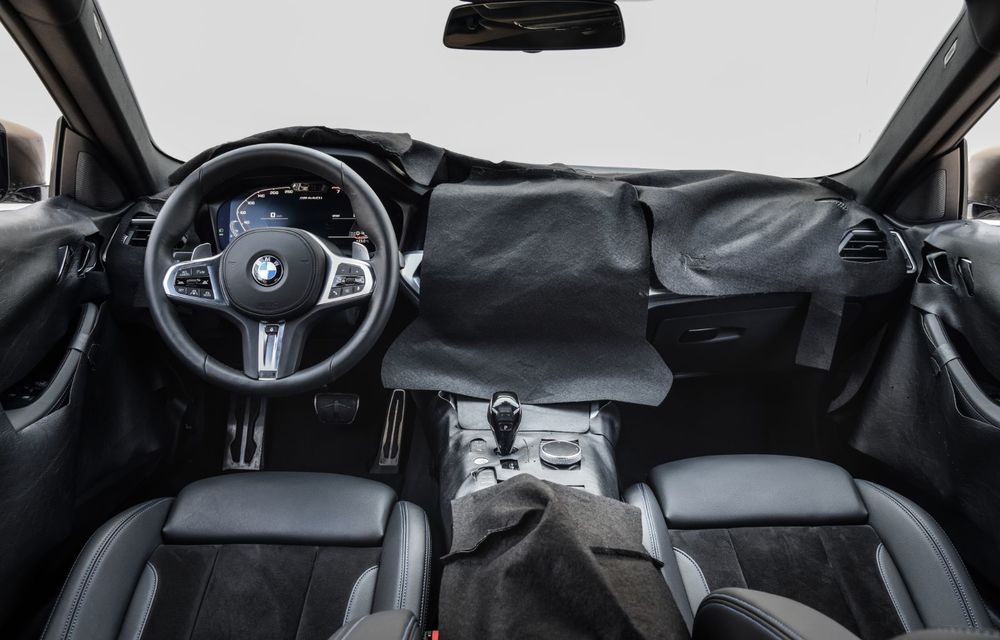 Primele imagini camuflate cu viitoarea generație BMW Seria 4: coupe-ul producătorului german va avea și versiune M440i cu sistem mild-hybrid și 374 CP - Poza 2