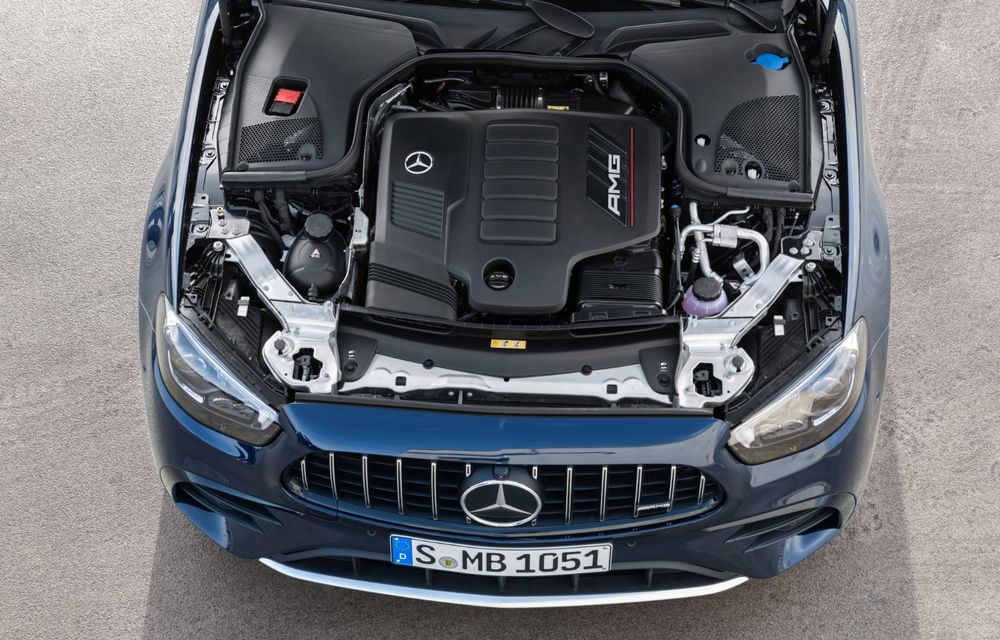 Prețuri pentru Mercedes-Benz Clasa E facelift: sedanul pleacă de la peste 54.000 de euro, iar break-ul are un preț de pornire de 57.000 de euro - Poza 2