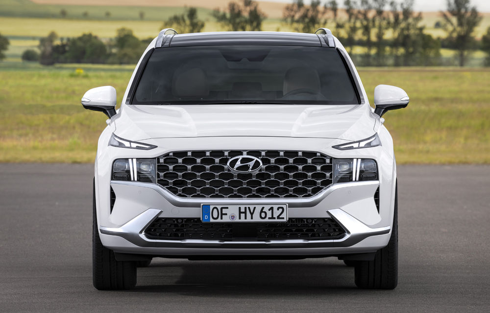 Primele imagini cu Hyundai Santa Fe facelift: design îmbunătățit, platformă nouă și versiune plug-in hybrid - Poza 2