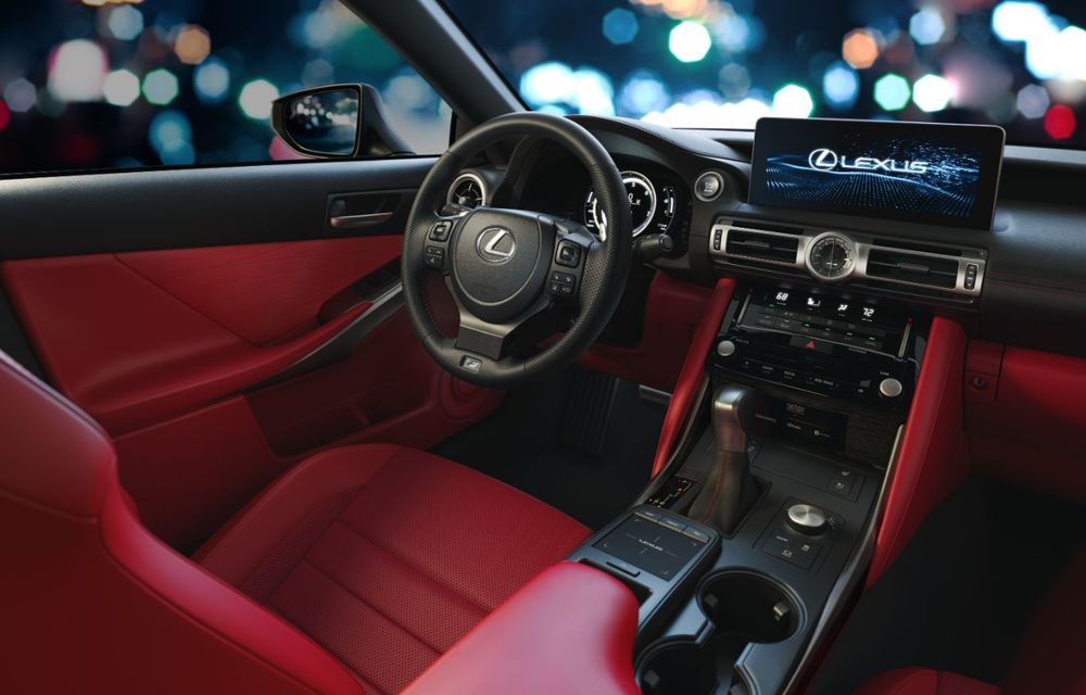 Lexus a prezentat noul IS: sedanul premium primește modificări de design și suspensii îmbunătățite, dar nu va mai fi disponibil și în Europa - Poza 2