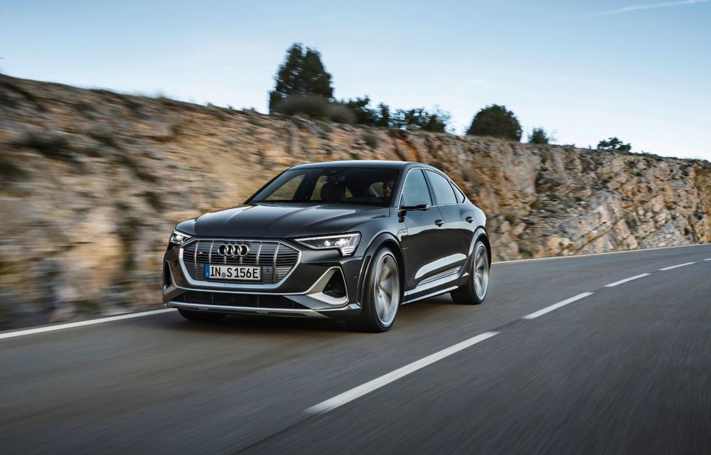 Primele imagini cu noile Audi e-tron S și e-tron S Sportback: trei motoare electrice și autonomie de până la 365 de kilometri - Poza 2