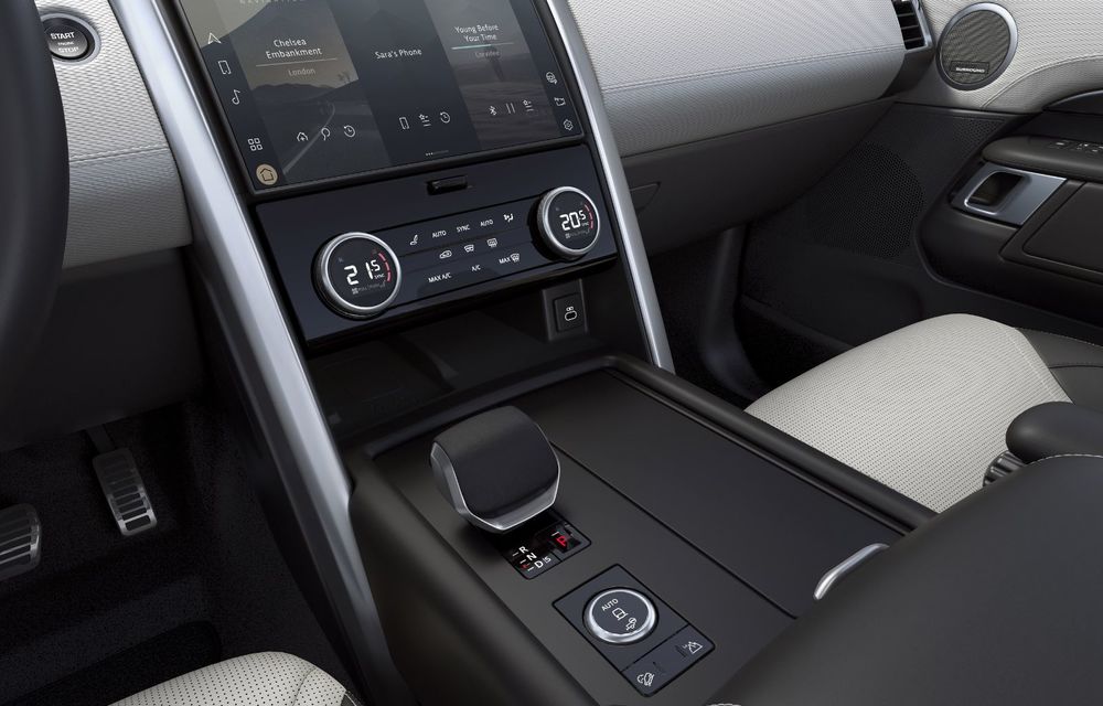 Land Rover prezintă Discovery facelift: modificări subtile de design, sistem de infotainment de 11.4 inch și motorizări mild-hybrid - Poza 5
