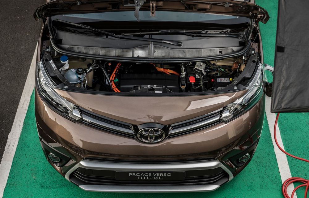 Toyota prezintă versiunea electrică a utilitarei Proace Verso: 136 de cai putere și autonomie de până la 330 de kilometri - Poza 5