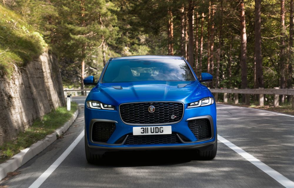 Jaguar a prezentat F-Pace SVR facelift: 550 de cai putere și 0-100 km/h în 4 secunde - Poza 5