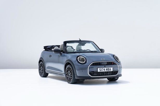 MINI Cooper Cabrio