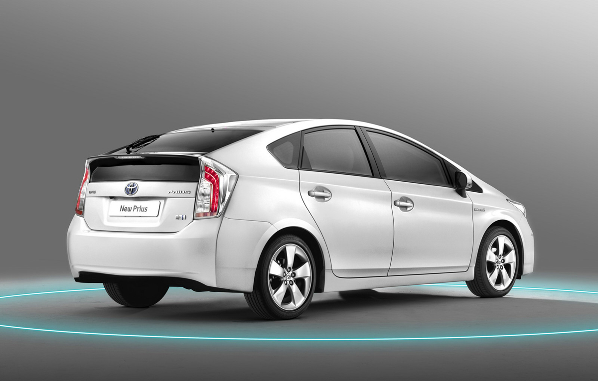 Toyota Prius Facelift AutoMarket Toyota Prius Facelift AutoMarket